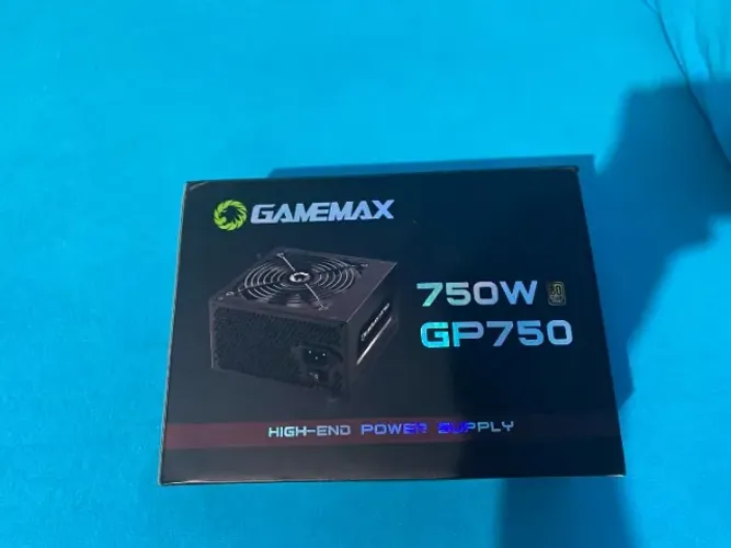 Fonte GameMax GP750 750W 80 Plus