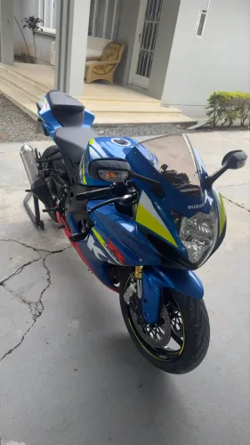 Srad 750 Modelo Moto GP