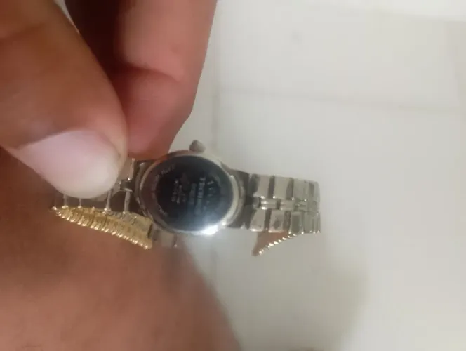 Relógio Techno o banhado a ouro