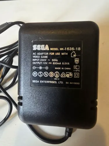 Fonte Original SEGA MK-1636-18 Europeia para 32x (leia)