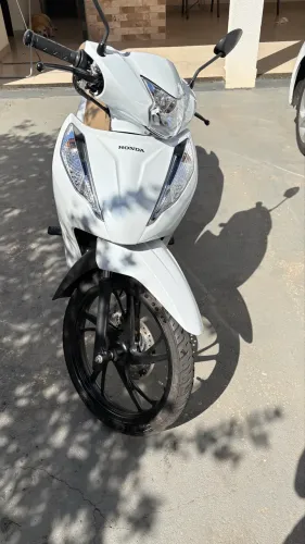 Honda Biz 125 EX 2025 - 1.974 km | Única Dona | Garantia de Fábrica