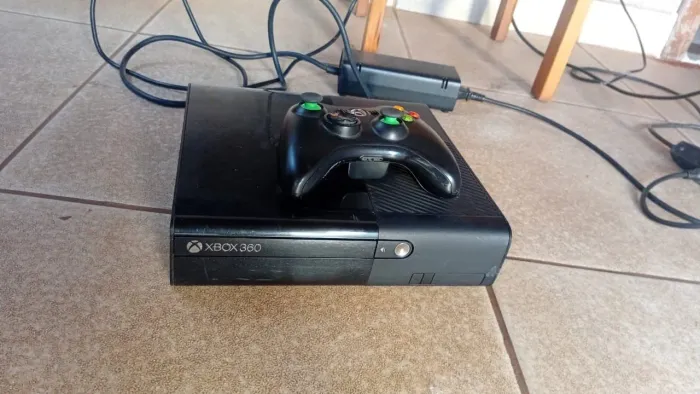Xbox 360 Super Slim