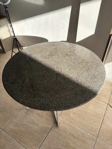 Mesa de mármore