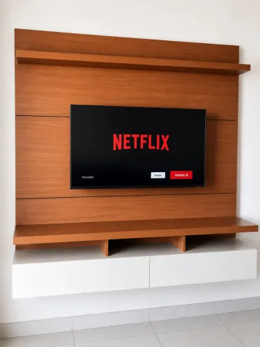 Painel para TV com Rack Suspenso 