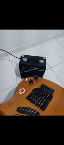 GUITARRA, PALHETA, BOLSA E AMPLIFICADOR