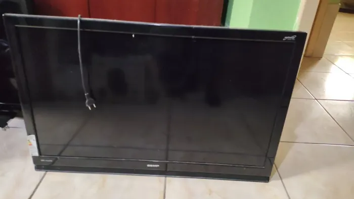Tv LCD Semp 50 polegadas 220v