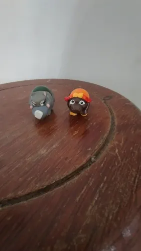 Lote com 04 peças Kinder Ovo
