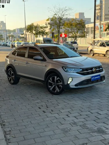 Volkswagen Nivus Highline 1.0 200 TSI Flex AUT 2021