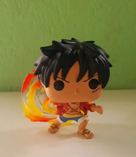 Funko Pop Luffy (Red Hawk) One Piece