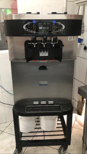 Máquina Sorvete taylor c723