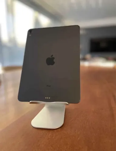 iPad Pro Apple 11" 1ª Geração 256GB Cinza-Espacial