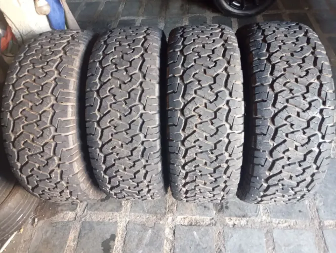 Pneus 315/70/17