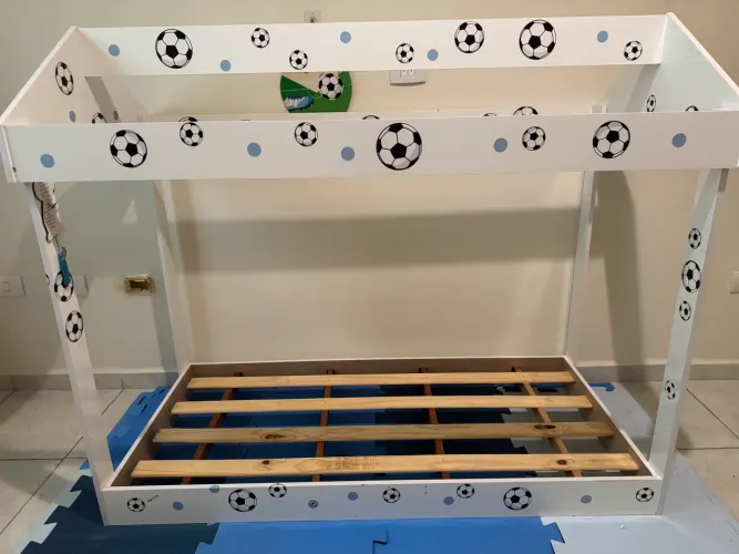 Cama casinha montessoriana 
