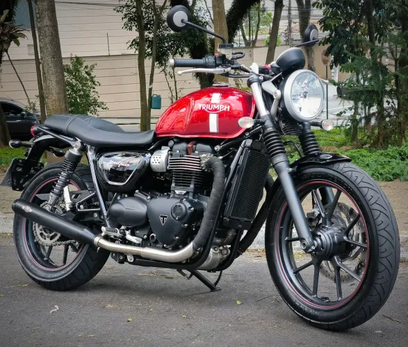 Triumph Street Twin 900 impecável