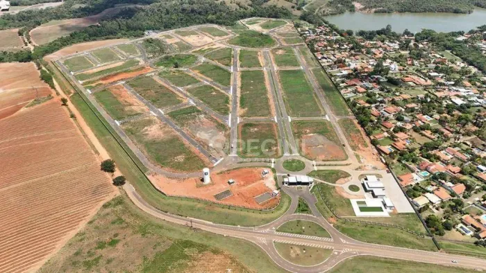 Terreno à Venda no Condomínio Reserva Vianna