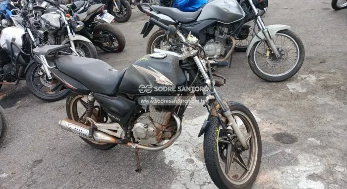 Sucata de suzuki en125 YES 2008 para venda de peças