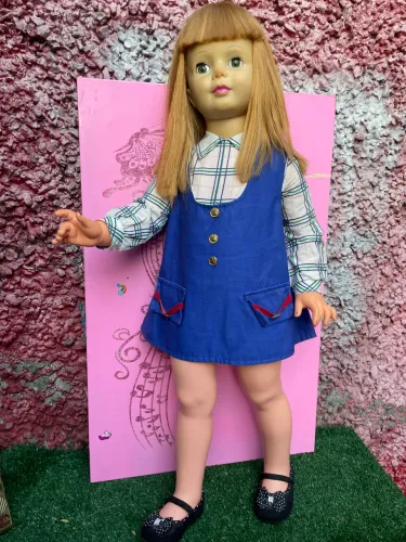 Boneca amiguinha anos 60