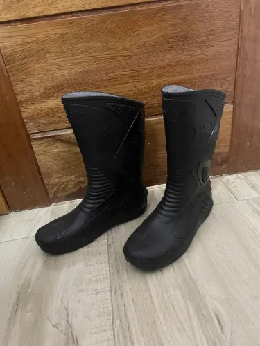 Bota masculina 44