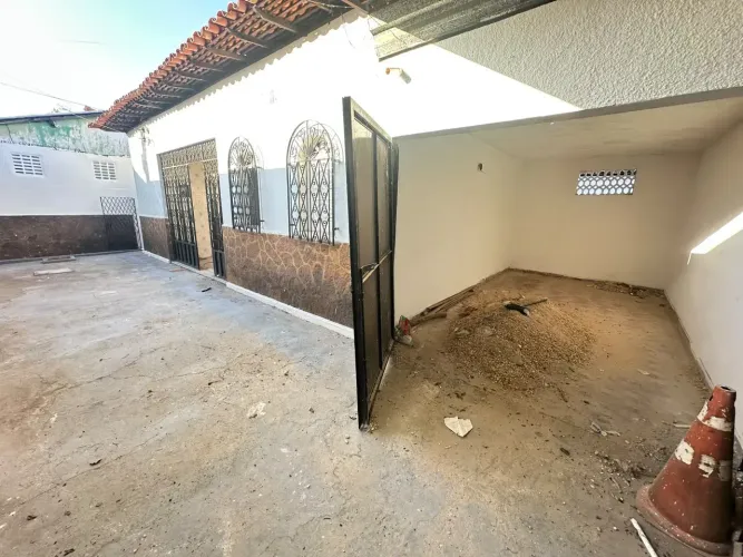 Imóvel para venda possui 192 metros quadrados com 3 quartos em Vermelha - Teresina - PI