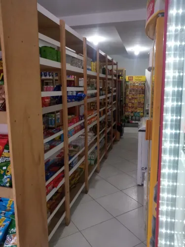 Vende-se mercearia com instalação completa
