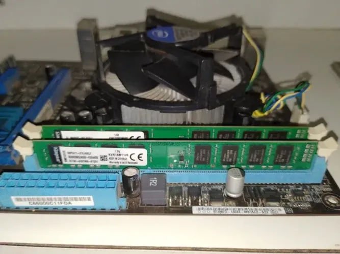 Placa-mãe ASUS P8H61-M LX3 - LGA 1155