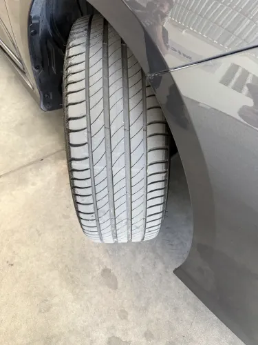 Pneus 215/50 R17 Michelin Primacy 4+