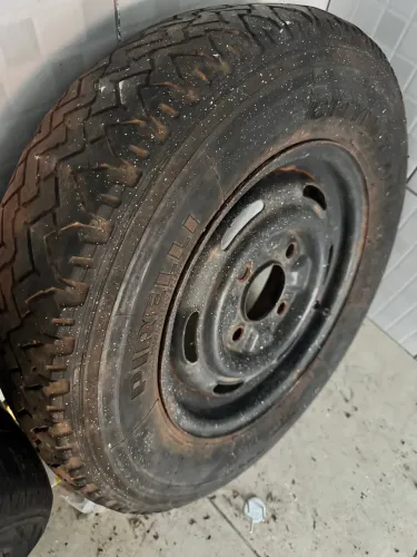 Estepe 4 furos pneu pirelli 175/80 R 14