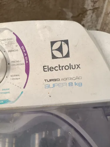 Maquina de Lavar Eletrolux Turbo agitação 8KG