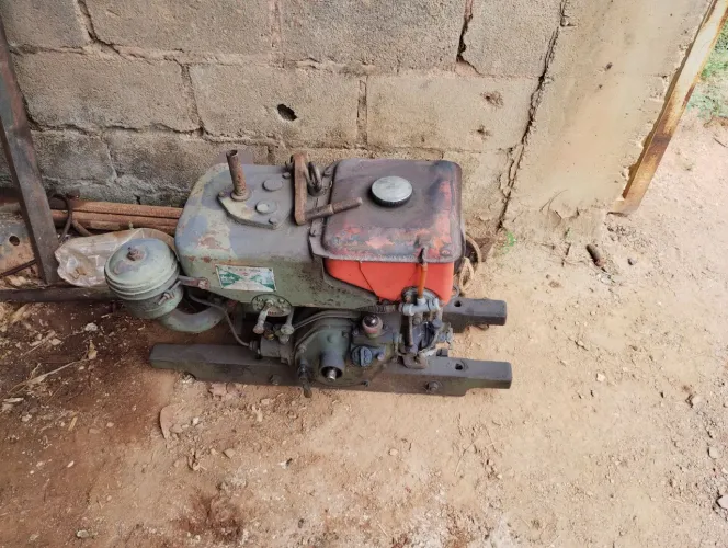 Motor yamaha B8