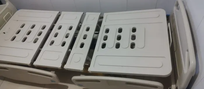 VENDO UMA CAMA HOSPITALAR AUTOMATICA NOVISSIMA