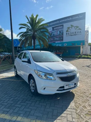 Chevrolet Onix Hatch LT 1.0 8V Flex Power Mec. 4P 2015