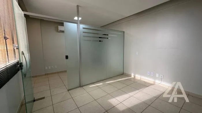 (Vende-se) Sala - Centro Empresarial, 46 m² por R$ 360.000 - Centro - Porto Velho/RO