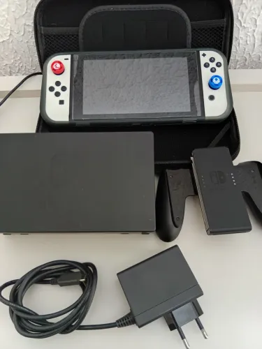NINTENDO SWITCH V2 LOTADO DE JOGOS