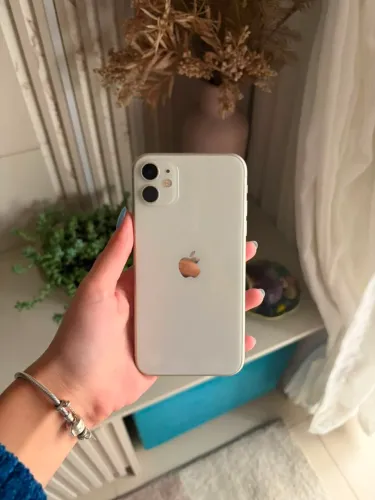 Iphone 11 (128gb) - branco em otimo estado