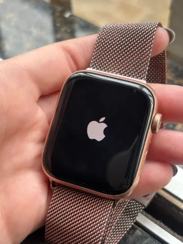 Apple Watch SE 1° geração Rose Gold