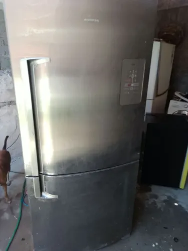 Refrigerador BRE 80 Prata
