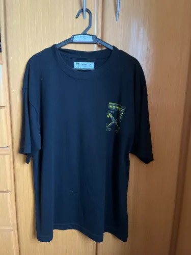 Camiseta off White 
