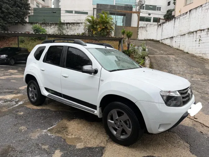 Renault Duster Dynamique 2.0 Hi-flex 16V Aut. 2014