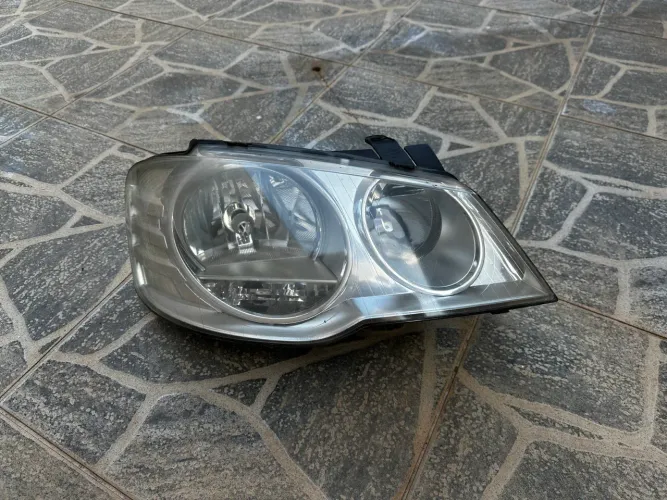 Farol Golf 08 a 14 Original Volkswagen lado Direito lado passageiro