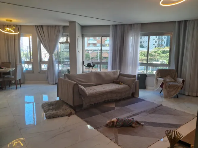 Venda Apartamento Santos SP - Amplo espaço e planejamento, com garagem e em excelente regi