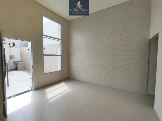 Casa à venda 3 dormitórios sendo 1 suíte - com piscina - Santa Clara - Pindamonhangaba