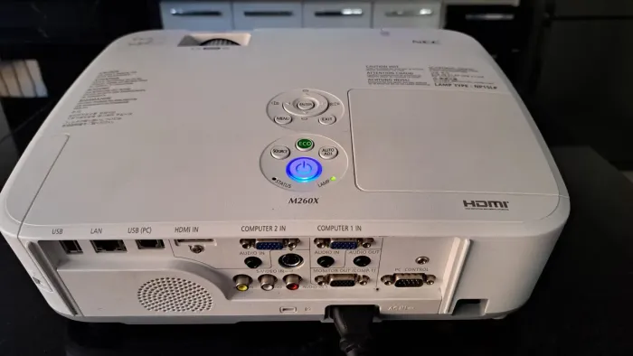 VENDO PROJETOR NEC M260X