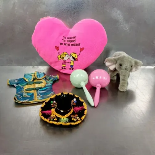 Elefante+2Chocalhos+AlmofadaCoração+KimonoBoneca+MiniSombreiro