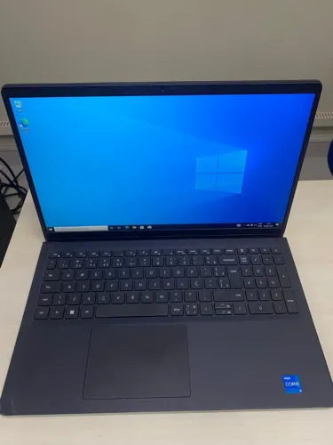 Notebook Dell Inspiron 15 3520 Core i5 11Geração