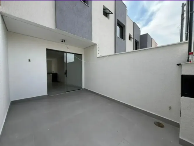 Casa com 2 dormitórios à venda, 85 m² por R$ 589.000,00 - Planalto - Belo Horizonte/MG