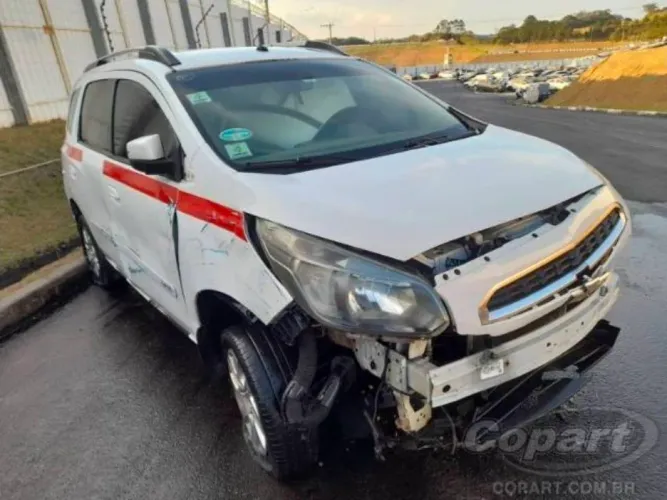 Sucata Spin 1.8 2015