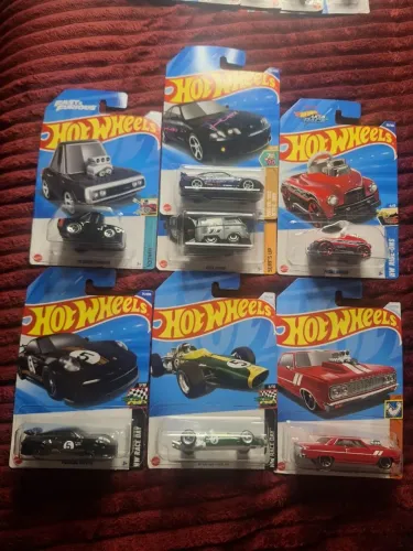Hot wheels lote 10