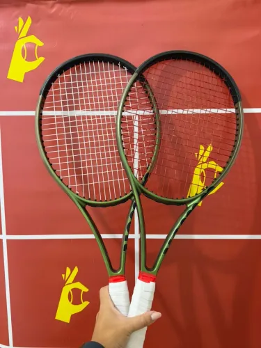 PAR Raquete de Tênis Wilson Blade 100L V8 