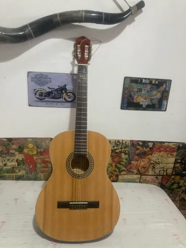 Violão Giannini GN-15N em excelente estado