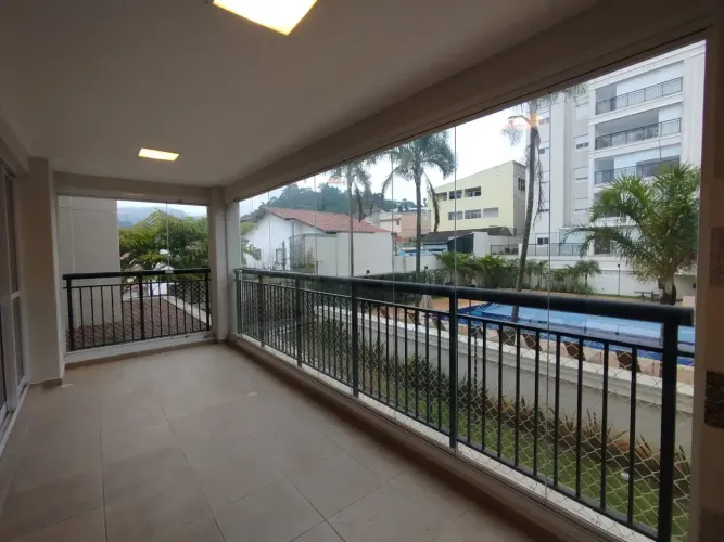Tremembé, Apartamento com 135 m², com 3 dormitórios, sendo 1 suíte, 2 vagas e varanda gour